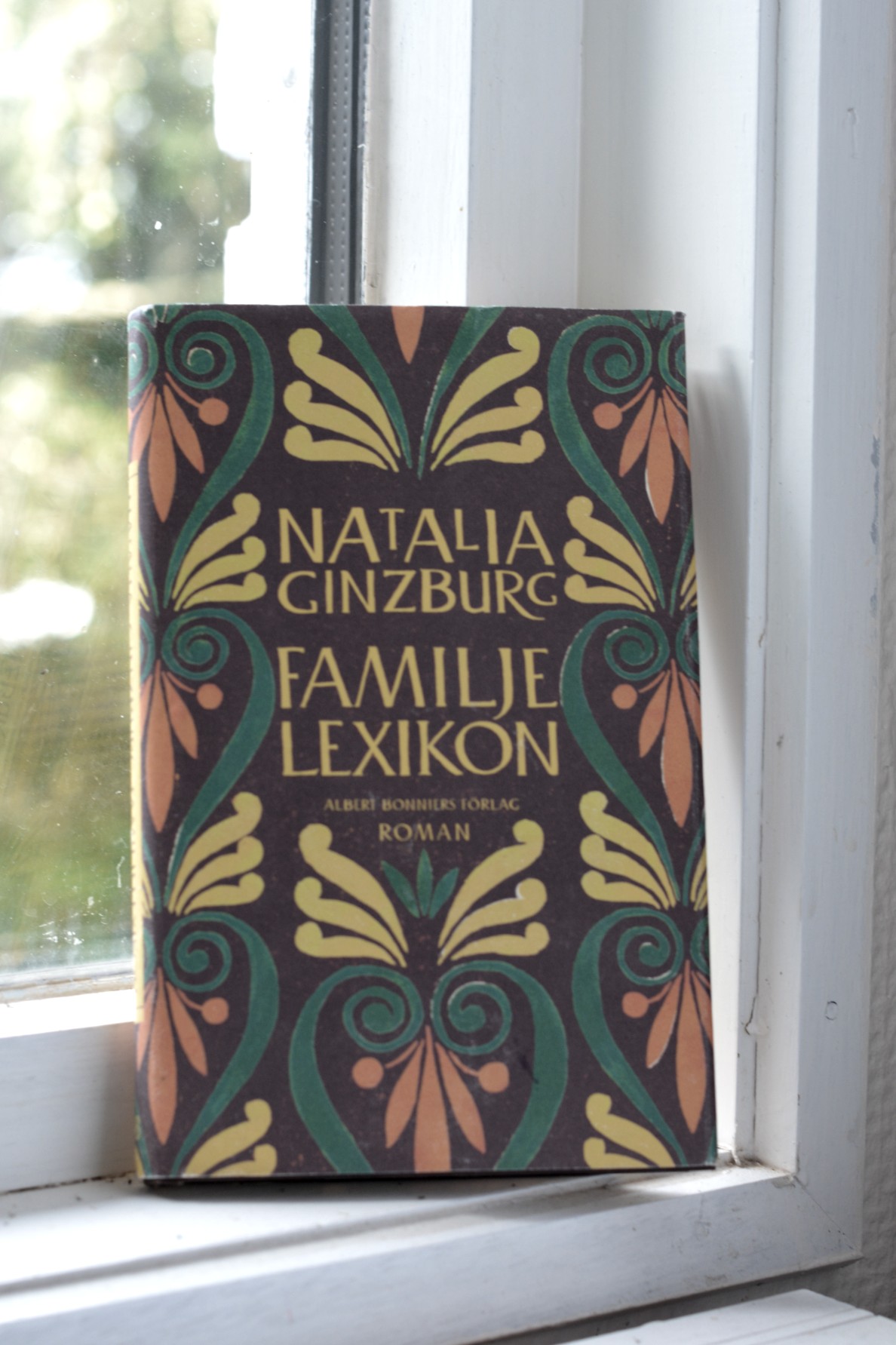 Familjelexikon av Natalia Ginzburg